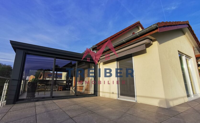 Maison Axe Belfort Lure sur sous sol avec magnifique véranda, terrasse attenante, double garage sur 12 ares de