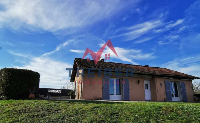Maison Belfort à 10 minutes, sur la commune de Frahier-Et-Chatebier : villa garage trois véhicules et grande t