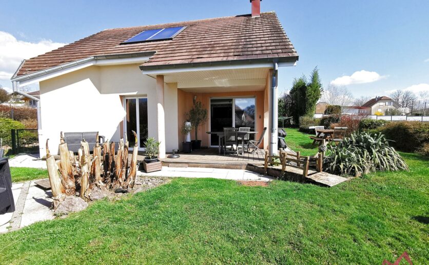 Maison  2007 à Frahier-Et-Châtebier   4 chambres, jardin et garages