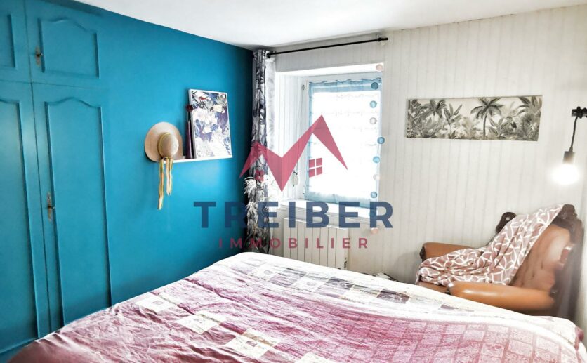 Maison Essert,  type ferme, façade en pierres apparentes de 201m2 avec terrasse,et  garage à vendre à Essert