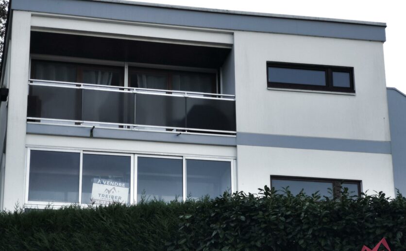 Appartement Eloie 5 pièces à vendre avec garage fermé et cave En exclusivité proposé à la vente par l '