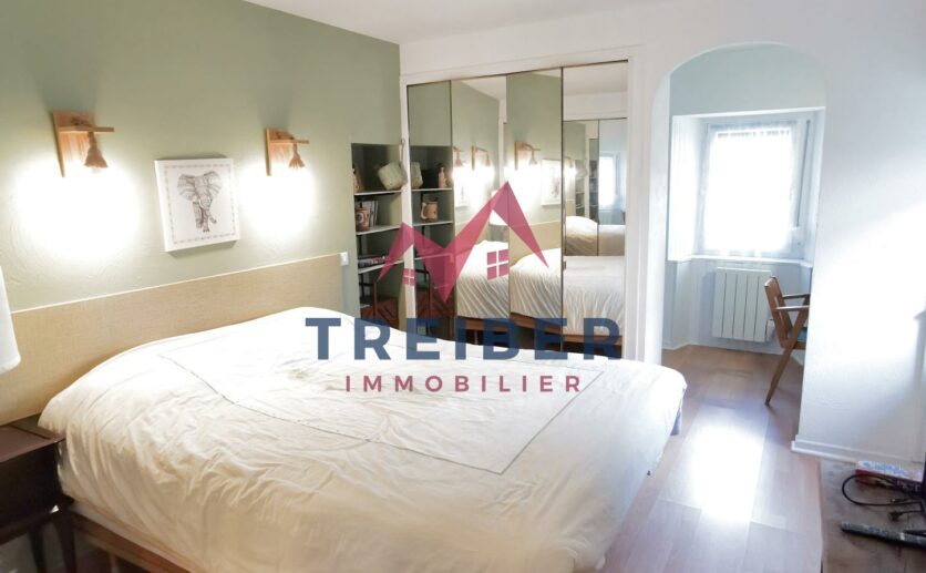 Maison Essert,  type ferme, façade en pierres apparentes de 201m2 avec terrasse,et  garage à vendre à Essert