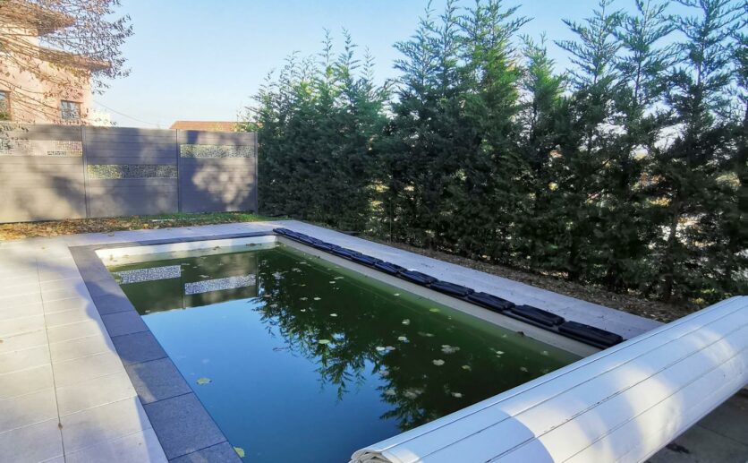Maison Belfort de standing entièrement rénovée sur sous sol 1190m2 de terrain avec piscine chauffée