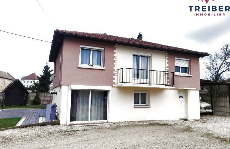Maison de 137.50 m2 à Ronchamp au calme avec garage et terrain privatif