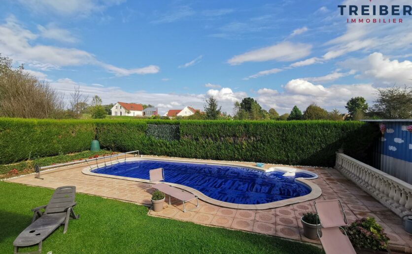 Maison Chèvremont sur 10 ares de terrain au calme avec terrasse,piscine, garage double : avec Treiber immobili