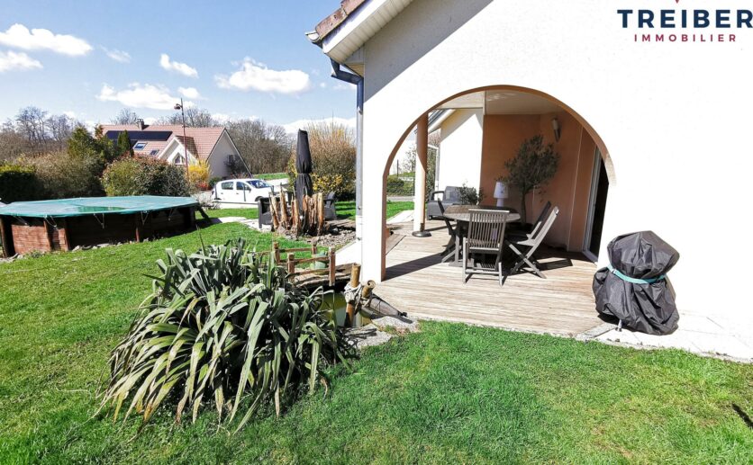 Maison  2007 à Frahier-Et-Châtebier   4 chambres, jardin et garages
