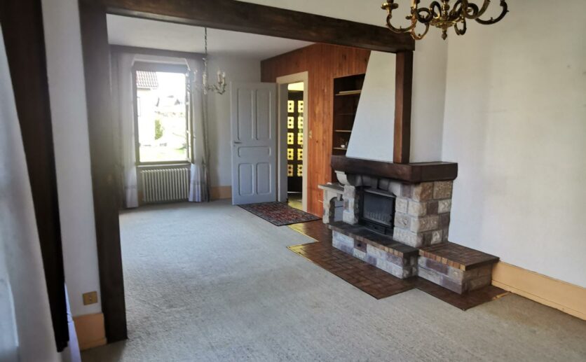 maison Grandvillars type T5 sur terrain privatif de 396 m2 sur sous sol avec garage