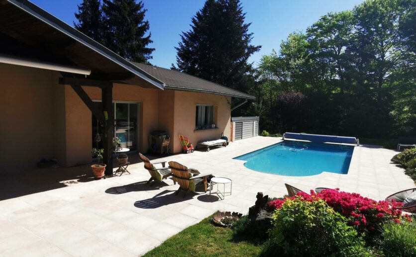 Maison Châlonvillars de plain-pied, Belfort à 5 minutes. villa F6 sur 1345 m2 avec terrasse piscine sous sol g