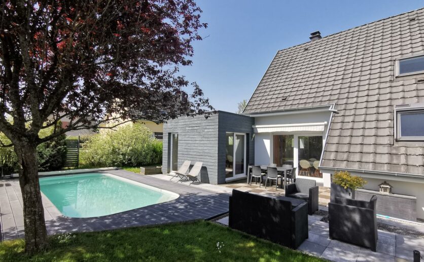 maison Dannemarie dans 68210 avec piscine chauffée sur 728 m2 avec garage au calme