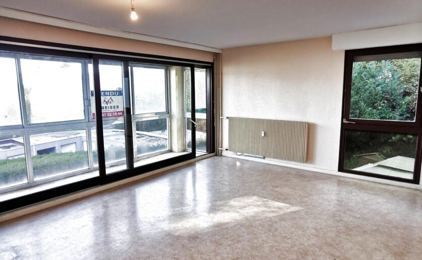 Appartement Eloie 5 pièces à vendre avec garage fermé et cave. En exclusivité proposé à la vente par l '
