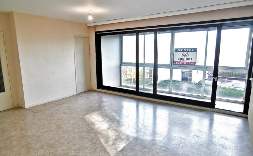 Appartement Eloie 5 pièces à vendre avec garage fermé et cave. En exclusivité proposé à la vente par l '