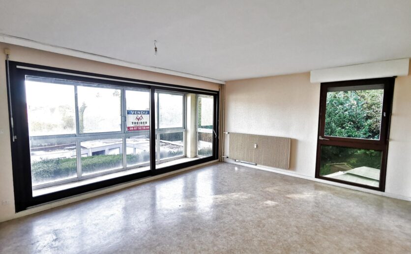 Appartement Eloie 5 pièces à vendre avec garage fermé et cave. En exclusivité proposé à la vente par l '