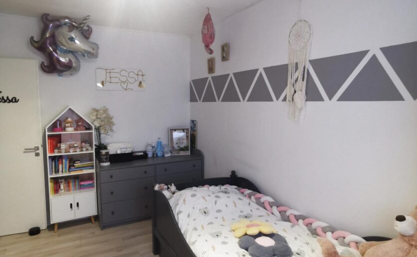 Maison de 137.50 m2 à Ronchamp au calme avec garage et terrain privatif