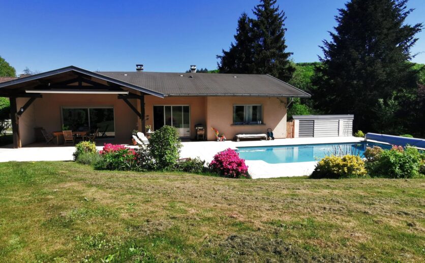 Maison Châlonvillars de plain-pied, Belfort à 5 minutes. villa F6 sur 1345 m2 avec terrasse piscine sous sol g