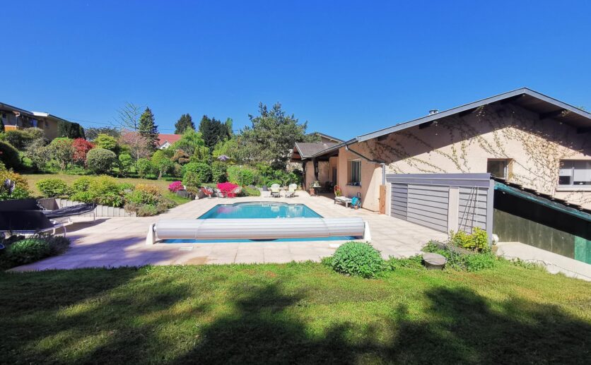 Maison Châlonvillars de plain-pied, Belfort à 5 minutes. villa F6 sur 1345 m2 avec terrasse piscine sous sol g