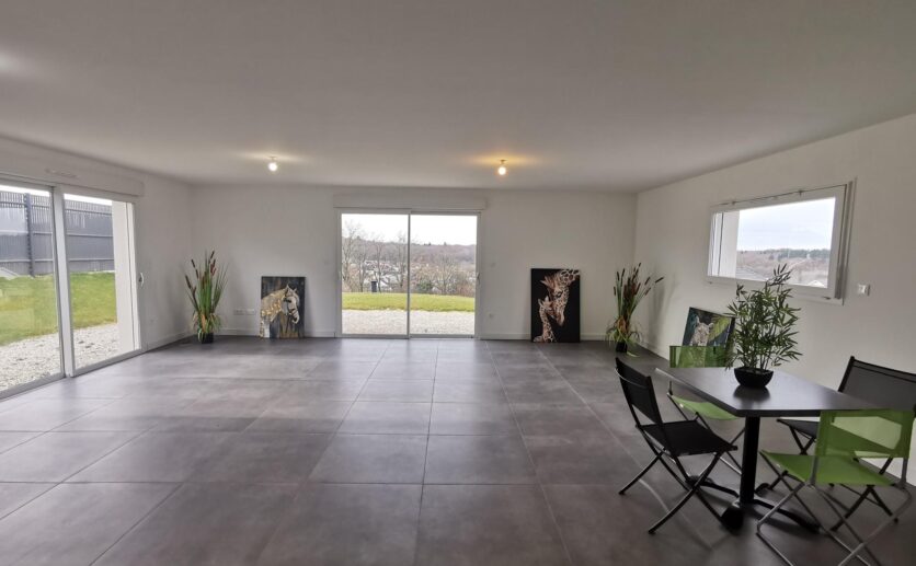 maison neuve axe Belfort, Montbéliard, Delle T5 sur 8 ares 32 de plain-pied RE 2020