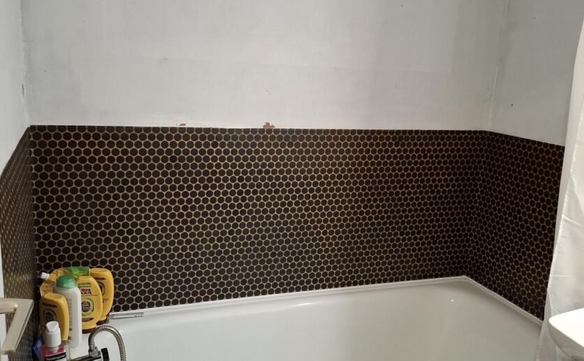 Appartement type studio de 32m2 avec balcon et cave