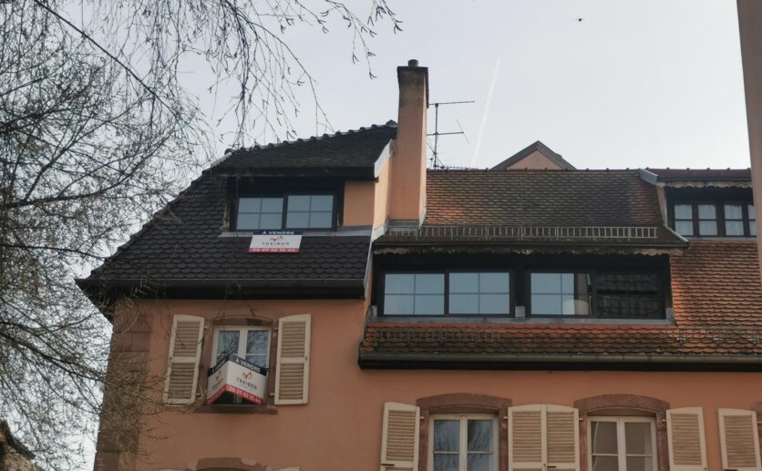 Belfort appartement de 143 m2, en duplex syle haussmannien situé au coeur de la Vieille ville avec garage.