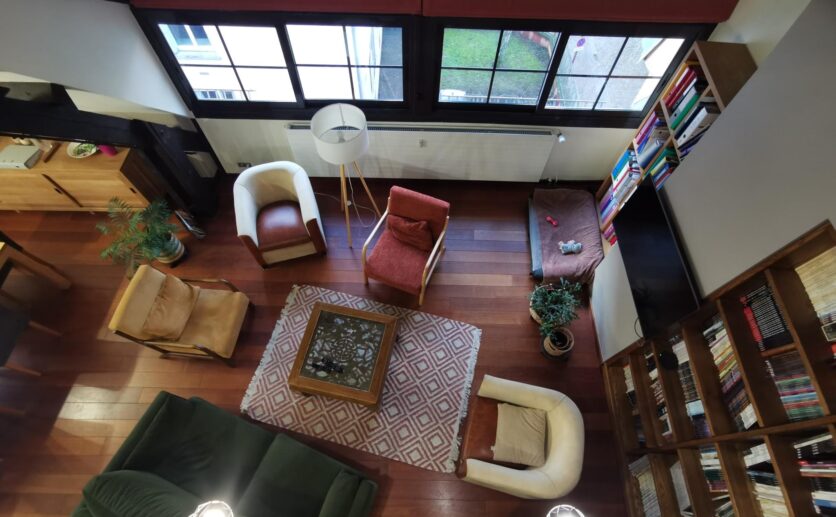 Belfort appartement de 143 m2, en duplex syle haussmannien situé au coeur de la Vieille ville avec garage.