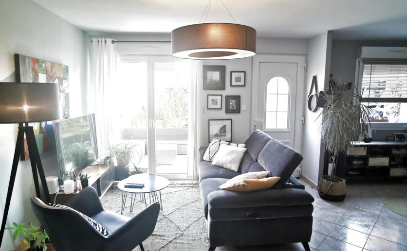 Maison Belfort T5 de 2008; à 5 minutes du centre ville avec un jardin de 300 m2, deux terrasses, garage, carpo