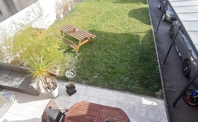 Maison Belfort T5 de 2008; à 5 minutes du centre ville avec un jardin de 300 m2, deux terrasses, garage, carpo