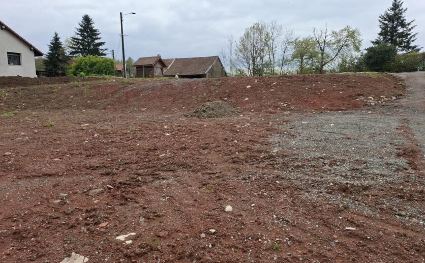 A vendre - Magnifique terrain constructible de 9 ares