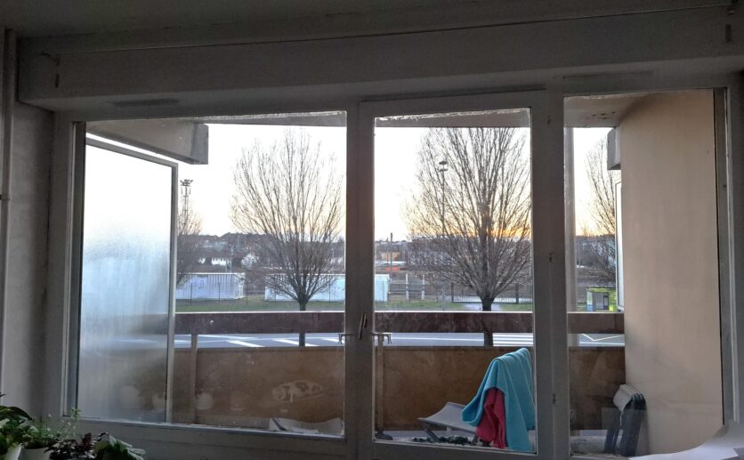 Appartement type studio de 32m2 avec balcon et cave